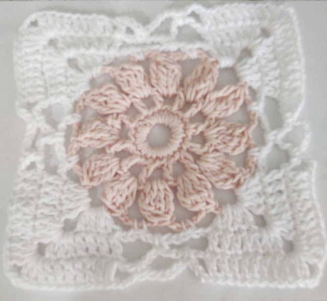 CROCHETED IRISH ROSE SQUARE